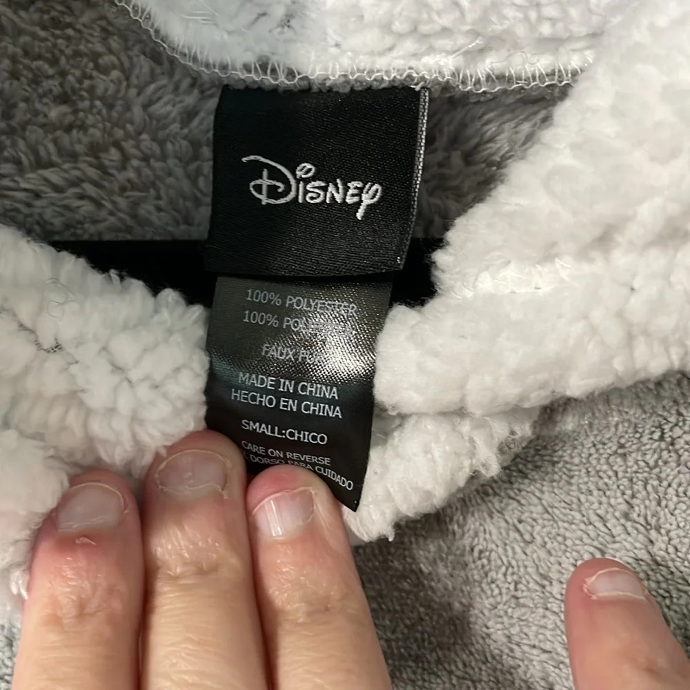 💰Disney NWOT Mickey Mouse Print Plush Soft Fleece Long Hooded Sweater Size Small - Picture 2 of 7